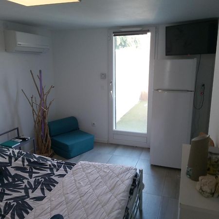 Aux Portes De Camargue Арл Екстериор снимка